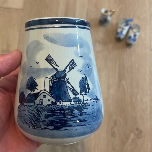 Delfts Blauw Handpainted Holland Porcelain Set - Picture 7 of 12